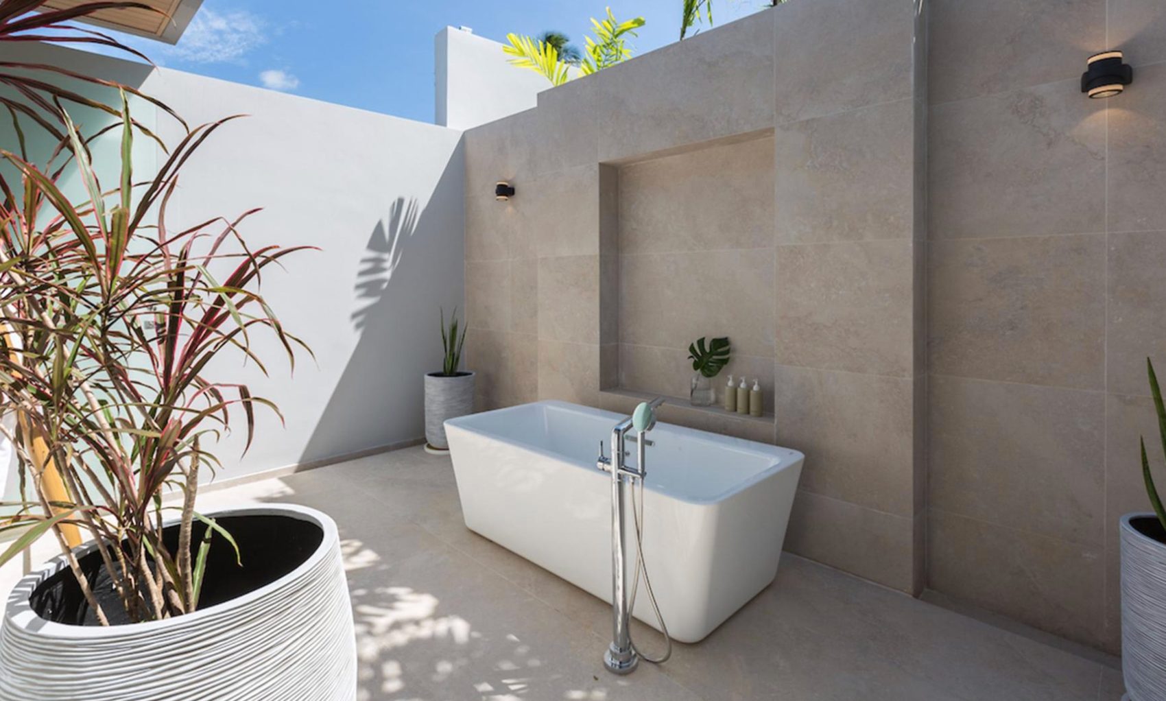 Outdoor stone bath